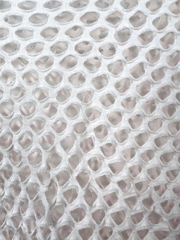 4 Poncho Calado Rosa Madroños Detalle