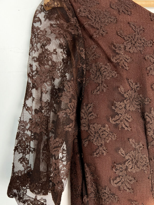 3 Vestido Chocolate Encaje Años 60 Detalle